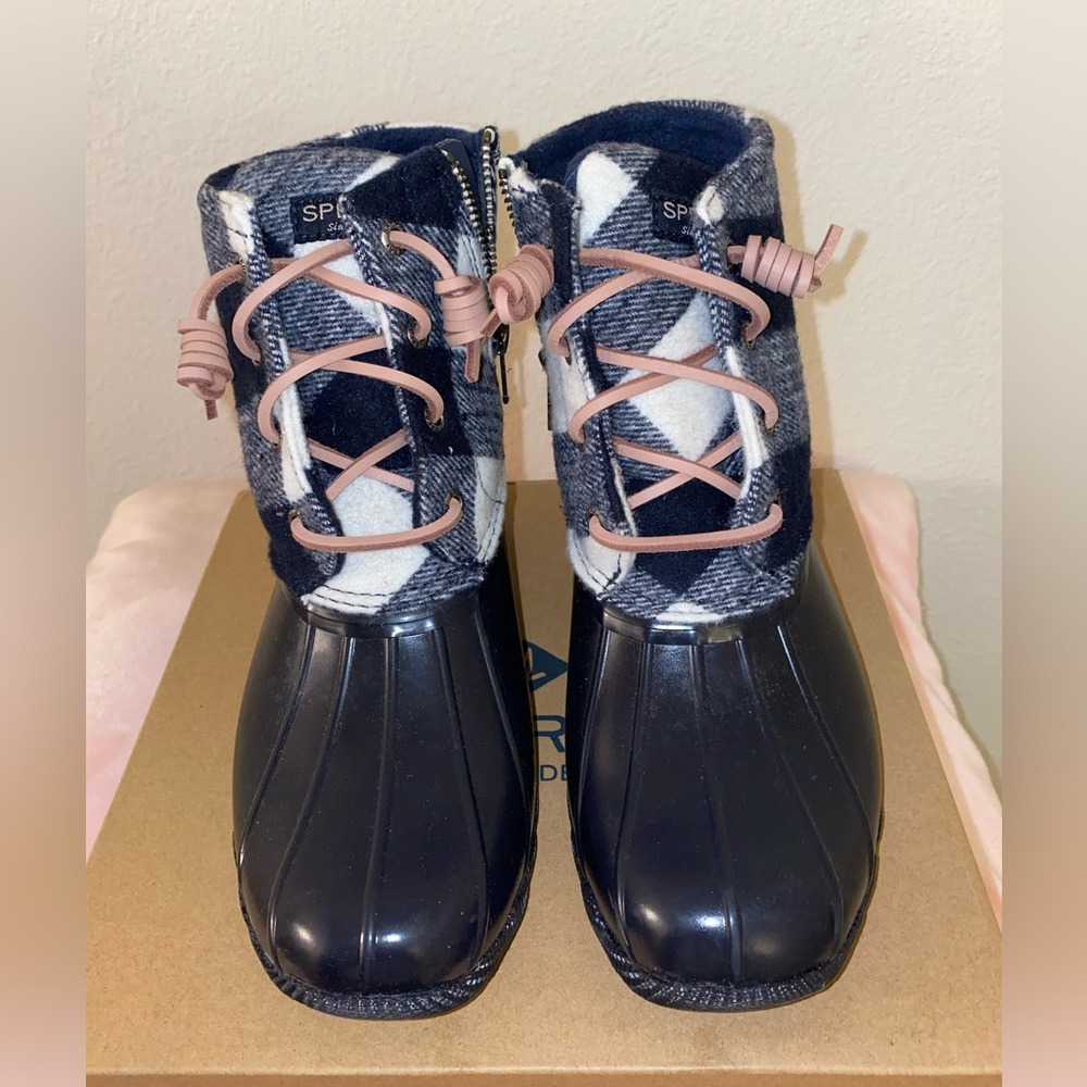 Sperry women’s saltwater wool boots